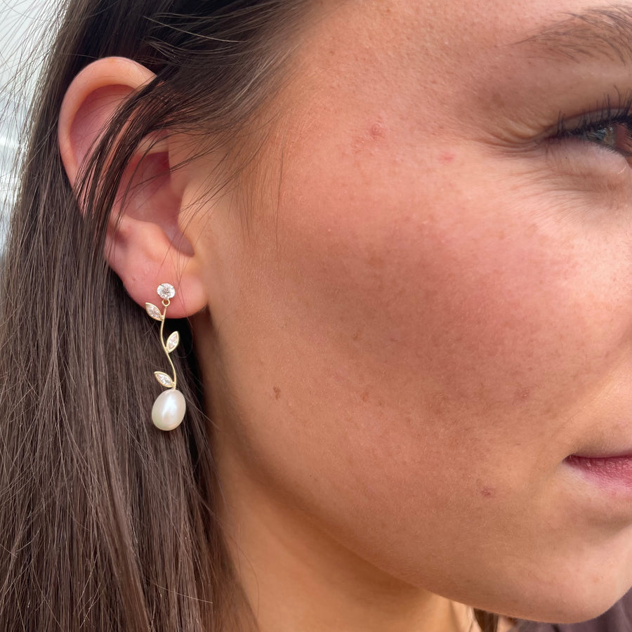 9ct Yellow Gold Flower Stem & Pearl Drop Earrings